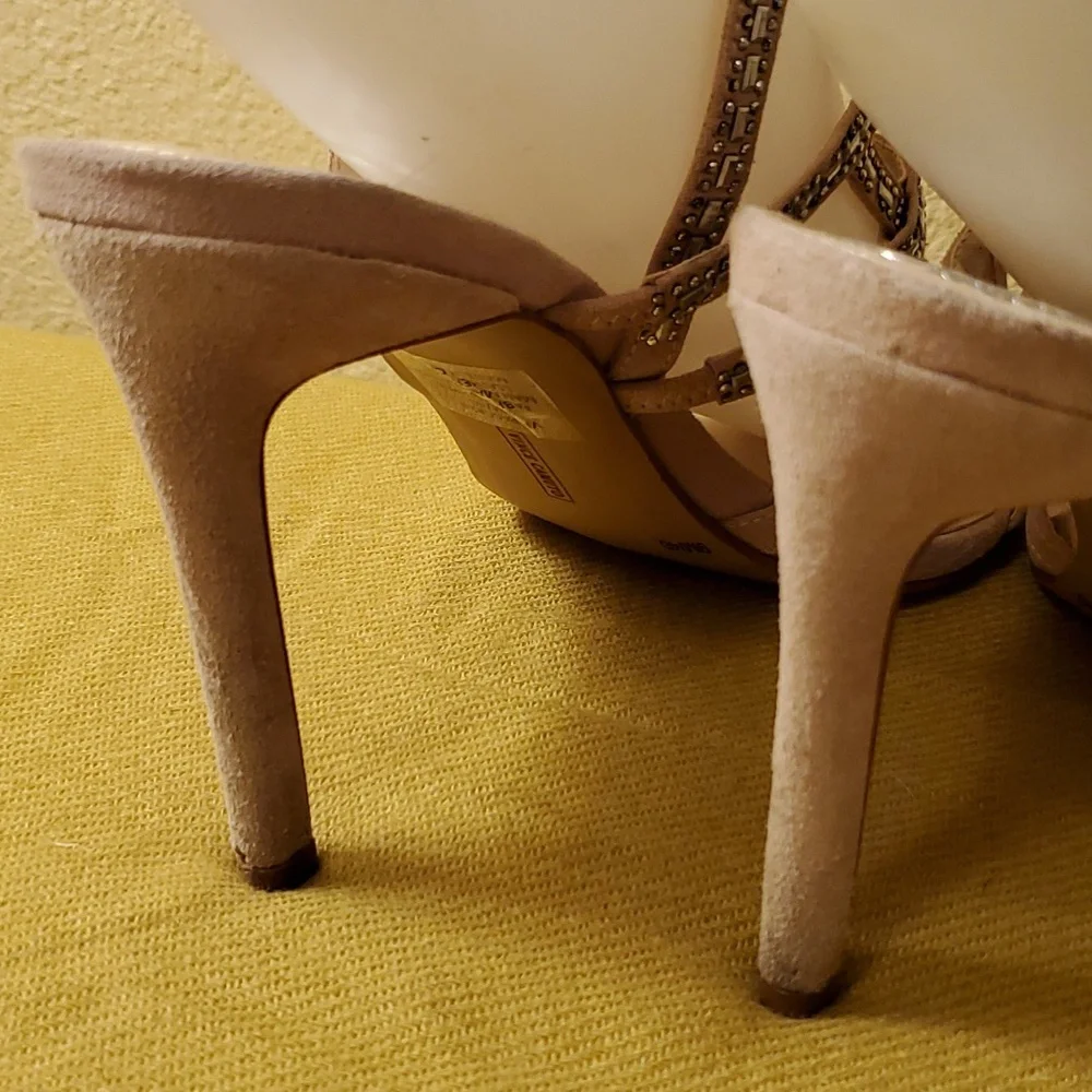 Vince Camuto sexy sandels sz 9 - Picture 4 of 9